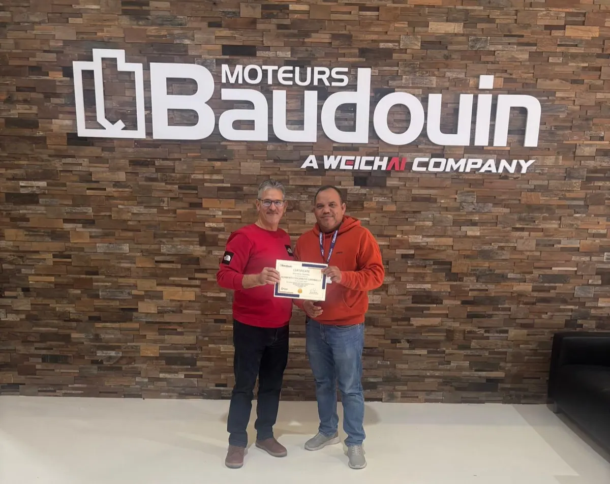 Official training certificate presented at Moteurs Baudouin headquarters
