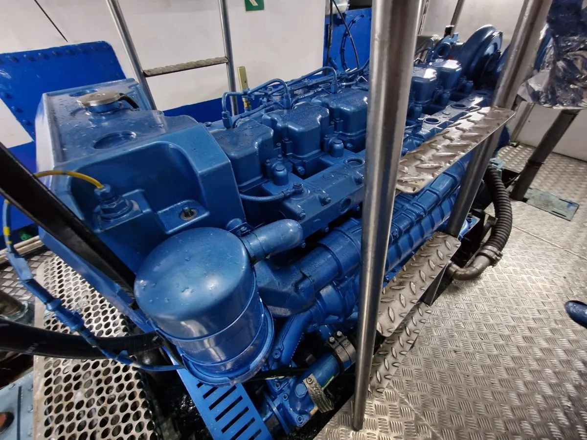 Motor marino Baudouin 6M33.2 de 650 CV